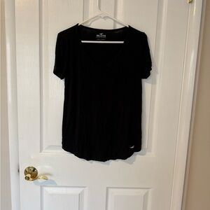 Hollister Women's Classic V Neck Black Tee